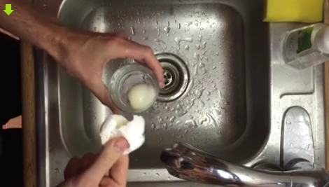 Καθάρισμα αυγού